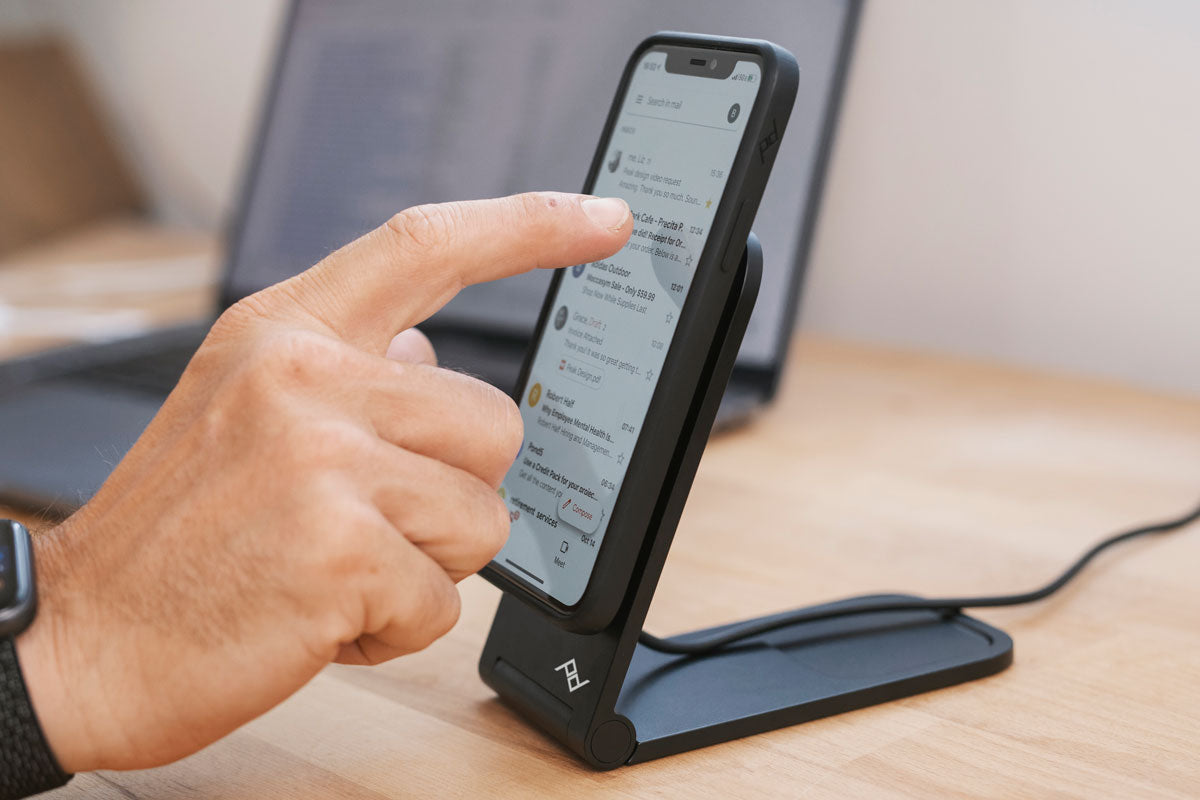 Peak Design Desk Wireless Charging Stand