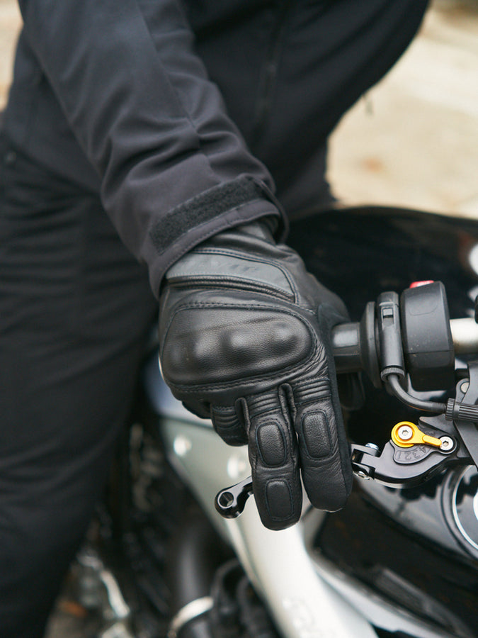 REVIT Boxxer 2 H2O Gloves – Union Garage