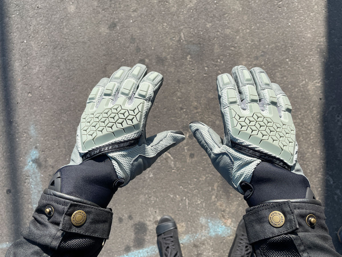 REVIT Caliber Gloves