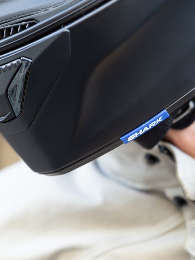 shark helmets vs shoei Shark Spartan Helmet – Union Garage